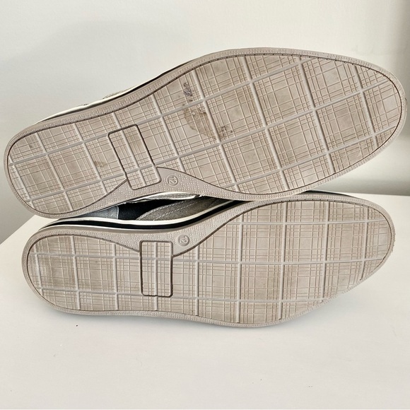 Steve Madden Men’s Gray Black Suede Oxford Shoes - Picture 6 of 6